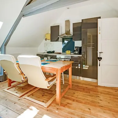 Cosy In With A Terrace *