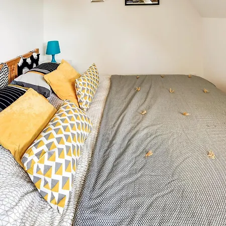 Cosy In With A Terrace *